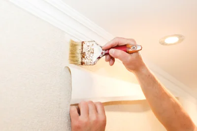Pose de papier peint à la Celle-Guenand — revêtements muraux et toiles de verre